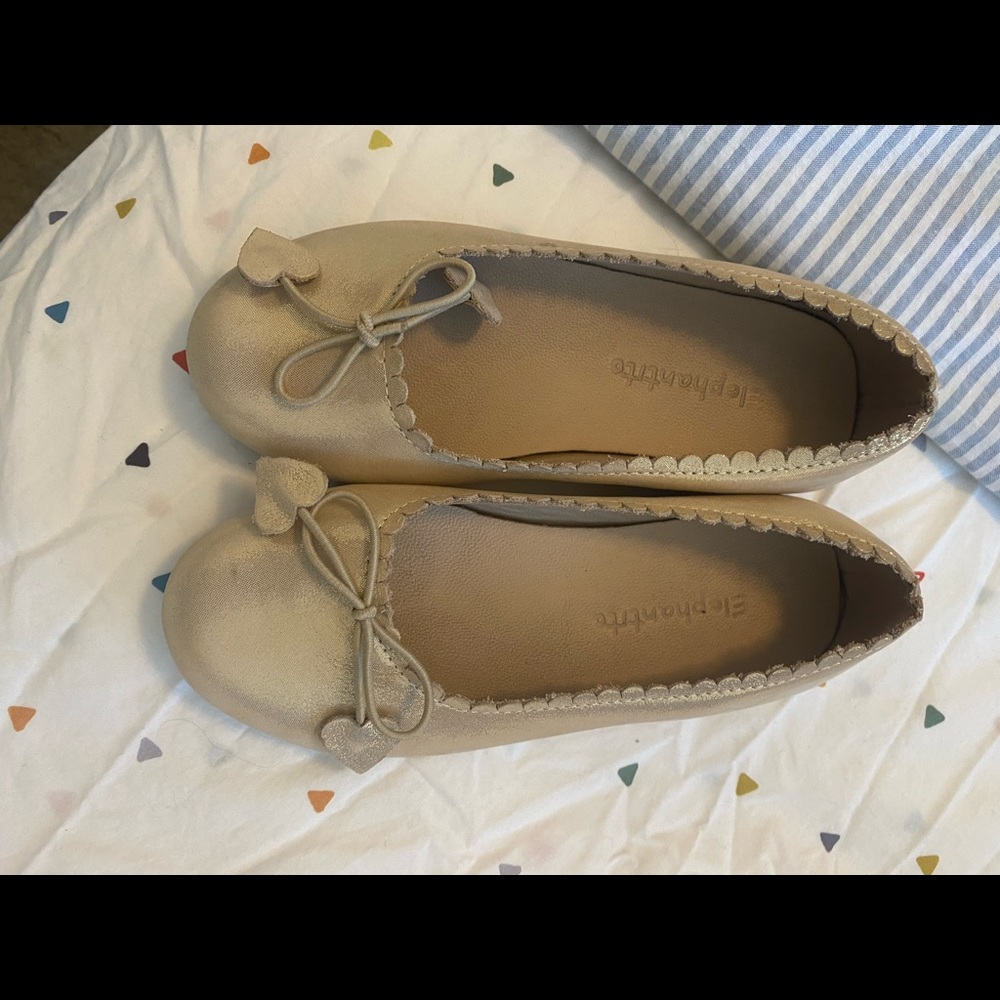 Girl’s Elephantito ballet shoe